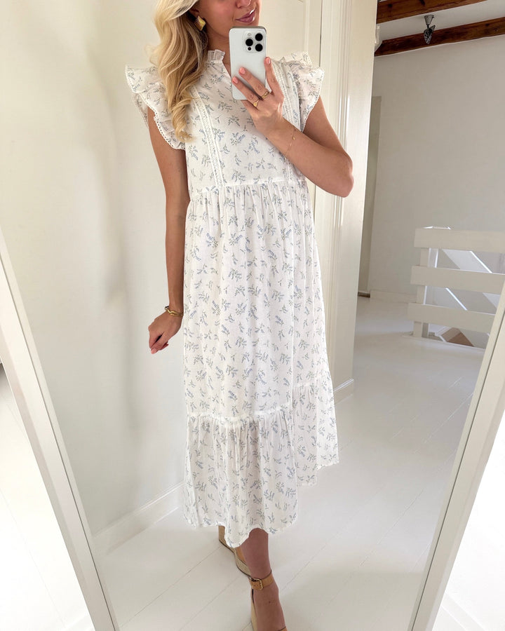 Only kjole tea- idris sl frill tape cloud dancer/wild bundels