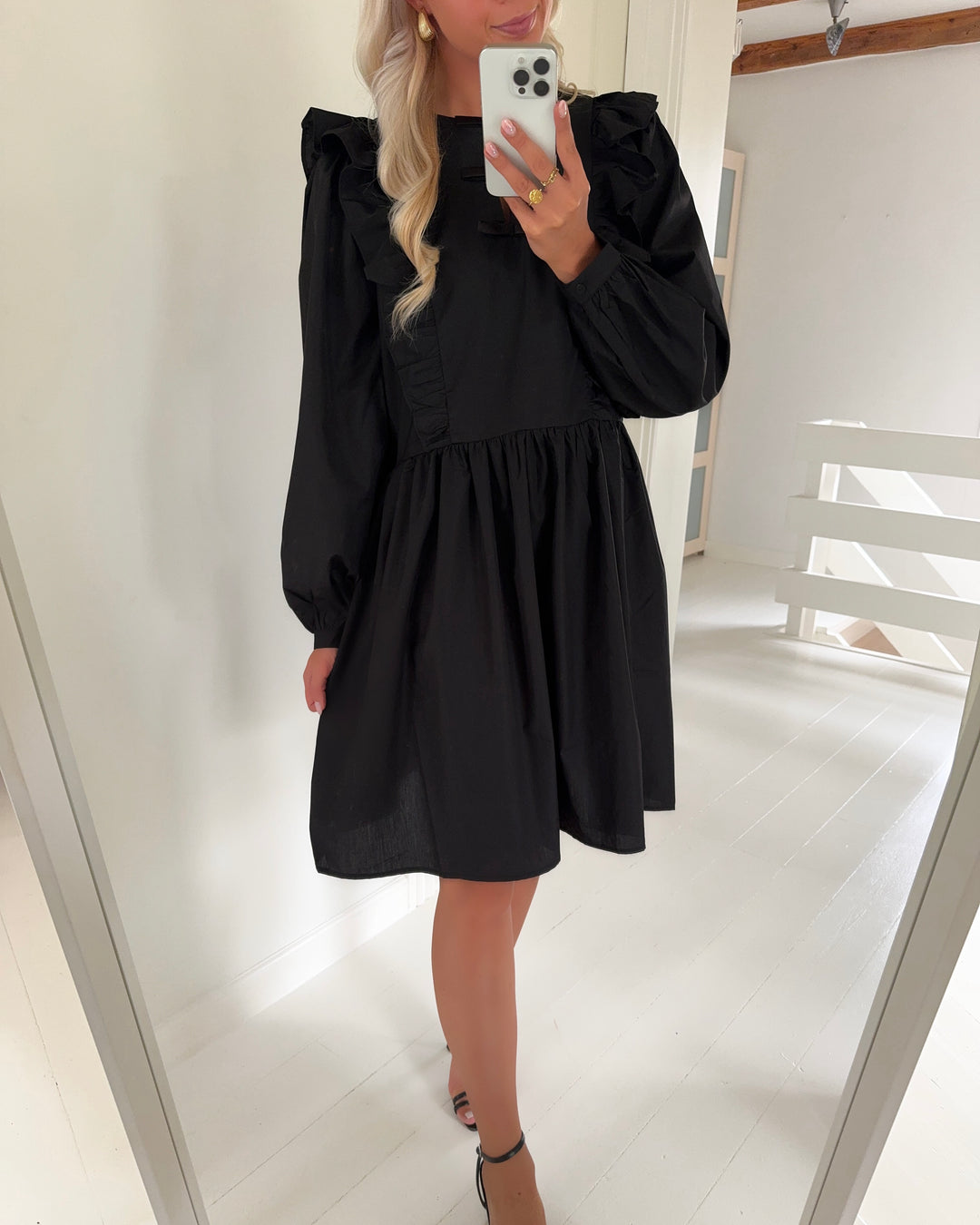 Stories from the Atelier kjole dream black