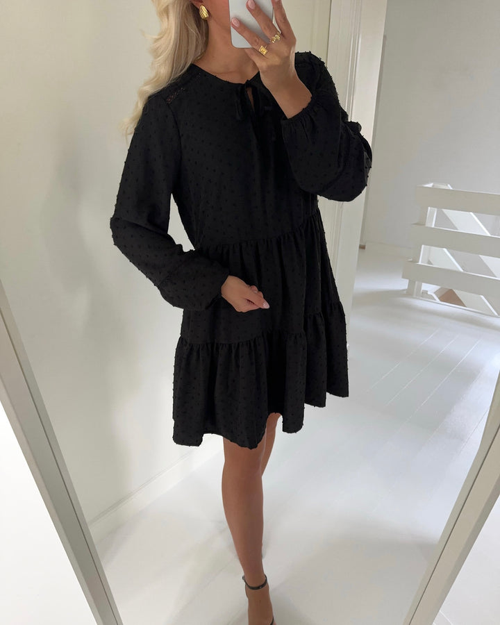 JDY kjole train dobby ls layer black