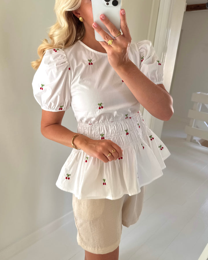 A-View top leonore white
