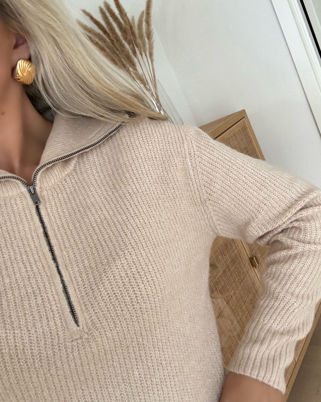 JDY striktrøje drea l/s high neck zip tapioca