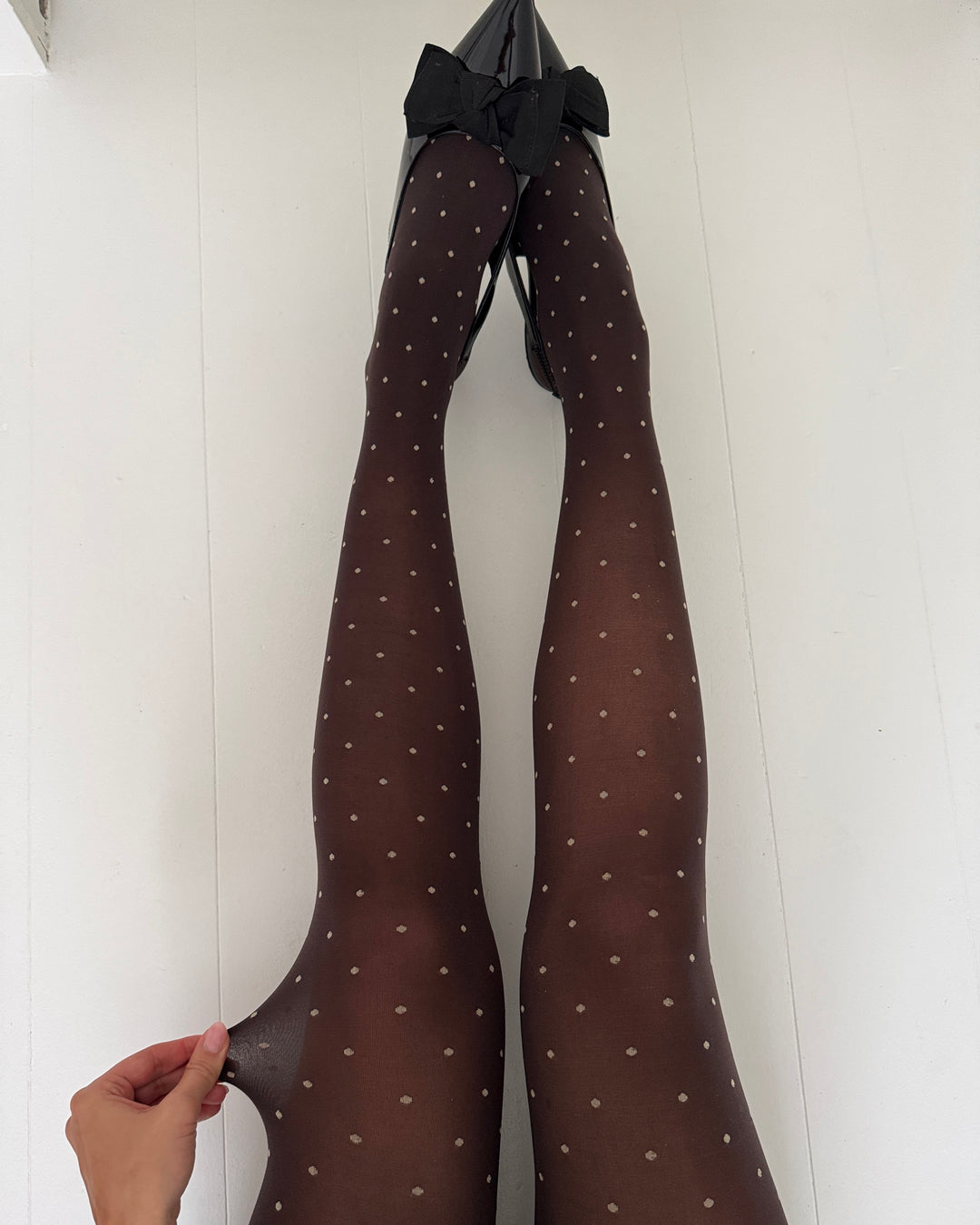 JDY strømpebukser anna small dot coffee bean sandshell dots