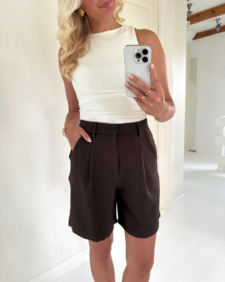 Sister's Point shorts great-sho1 d. chocolate