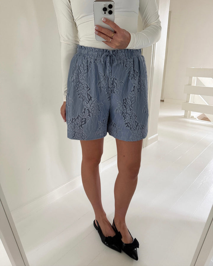 Love&Divine shorts love970-7 d.blue