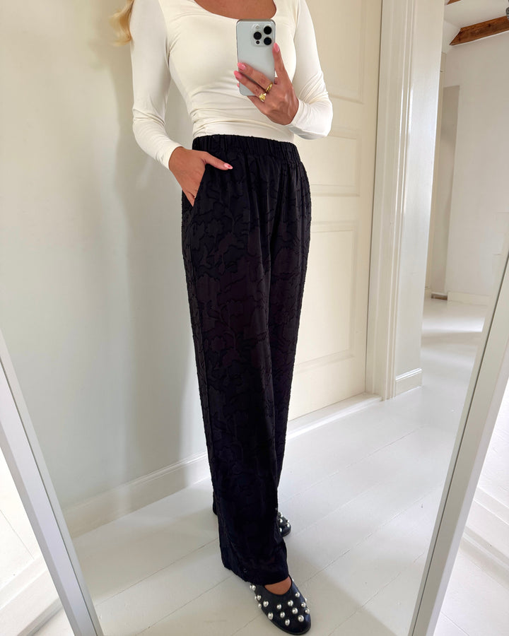 Pieces bukser nea mw lace pant black/short lining