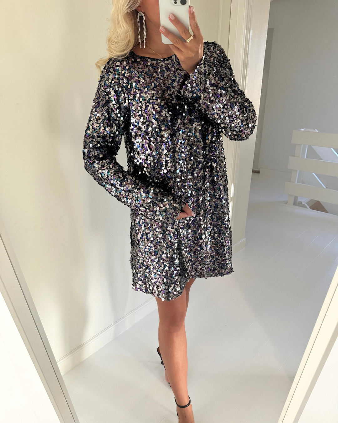 A-View kjole sequin grey