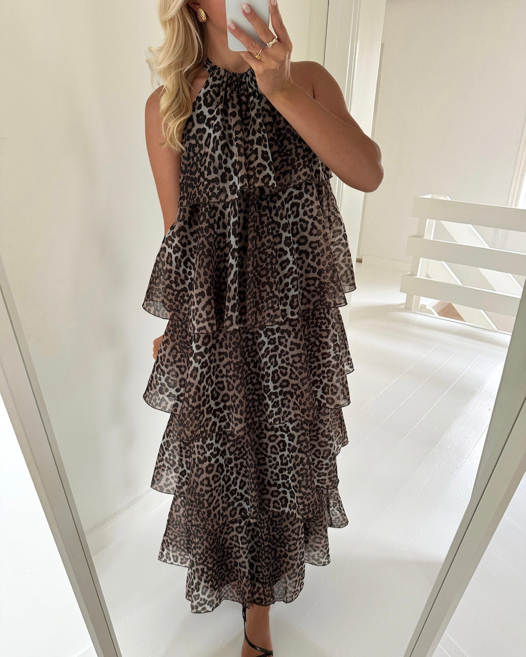 Y.A.S kjole eloise sl halterneck maxi birch/leo print