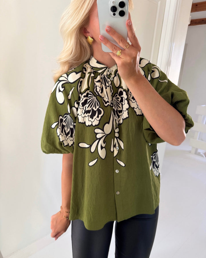 Sister's Point top elice ss2 d. olive flower
