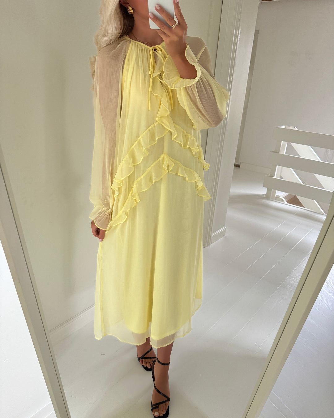 Pieces kjole clara ls long v-neck pale banana