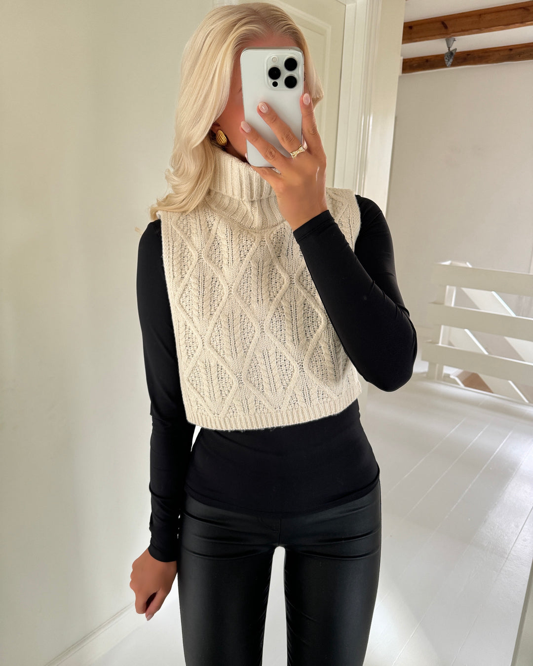 Vero Moda halsklæde sandy cable bibneck oatmeal/melange