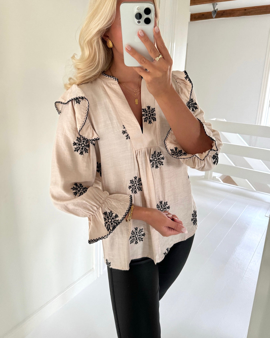 Love&Divine bluse love1347 bamboo/black flower