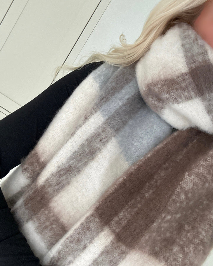 Vero Moda halstørklæde ivy league birch brown lentil/lgm/silver mink