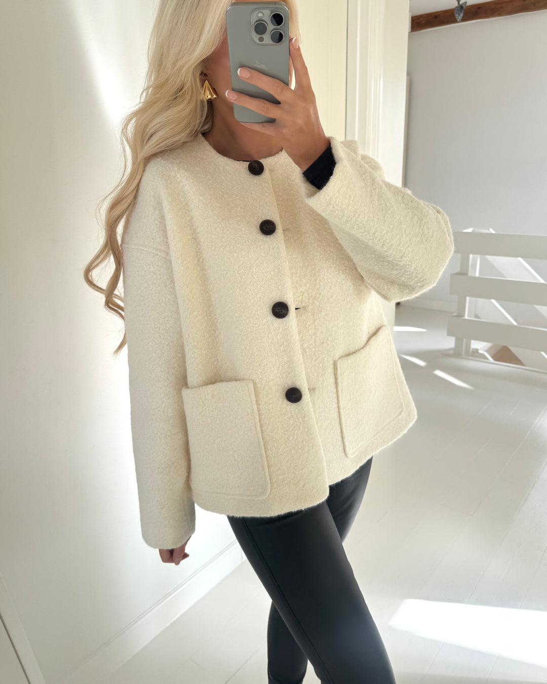 Aware by Vero Moda jakke ollo snow white/undyed