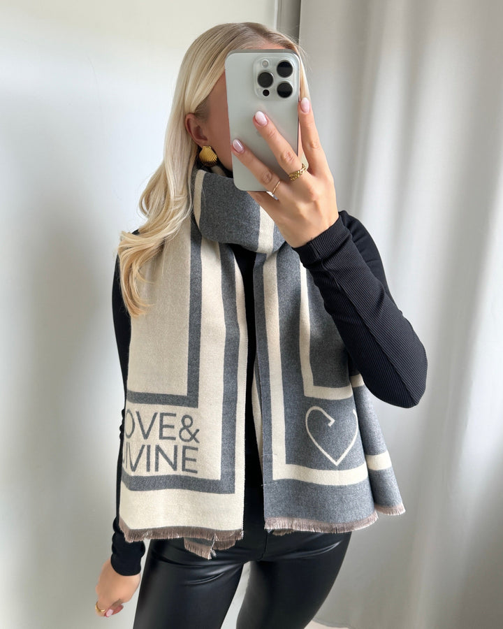 Love&Divine tørklæde love1037 grey/bamboo - FORUDBESTILLING LEV. UGE 2