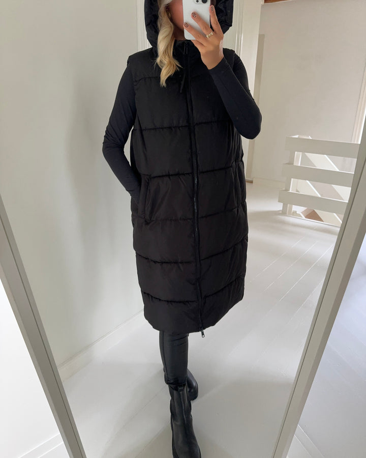 Vero Moda vest ligaane black