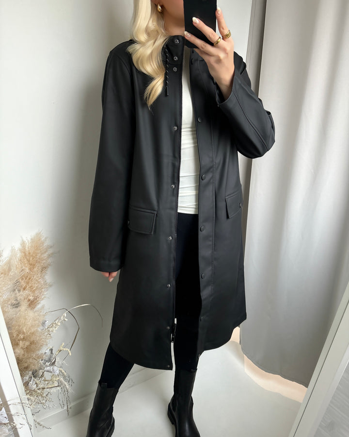 Vero Moda regnjakke malou coated black