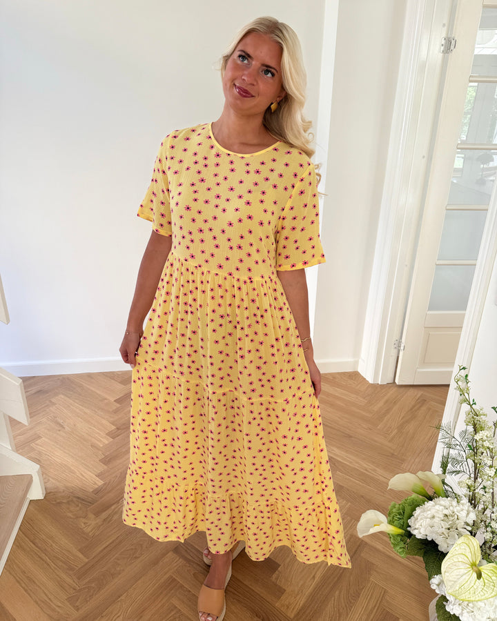 Pieces kjole evie ss ankle french vanilla/flower