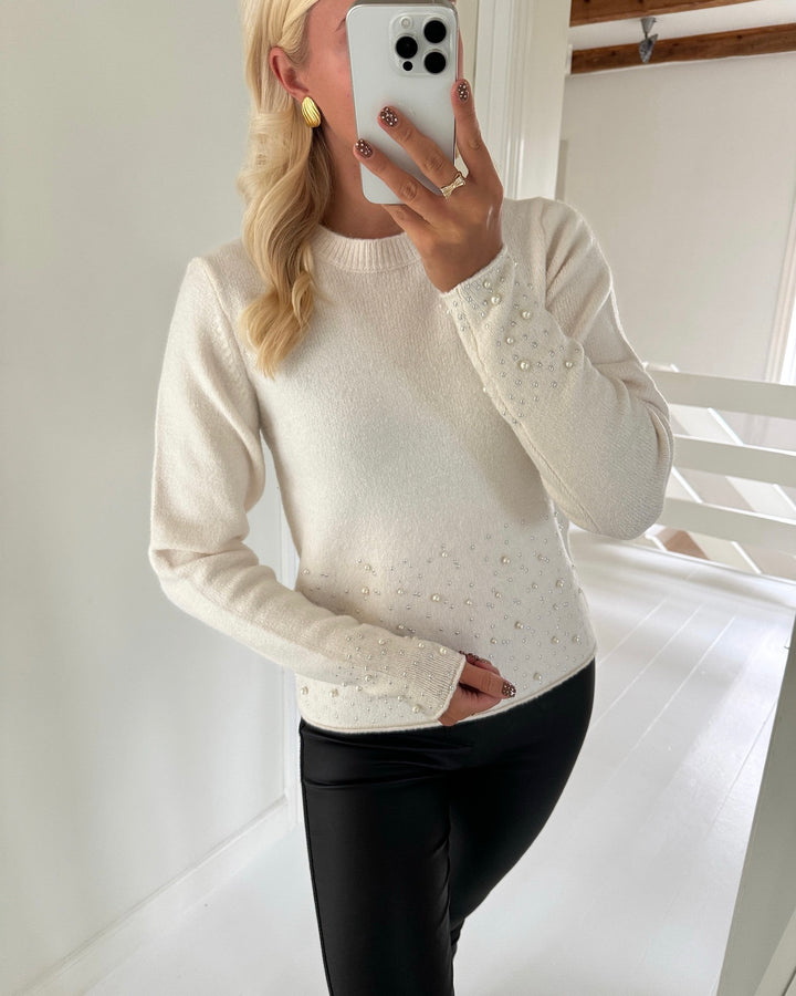 JDY striktrøje pearl ls o-neck pearl white/melange w. white pearls
