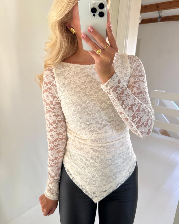 Vero Moda bluse dea ls asymetric boatneck star white