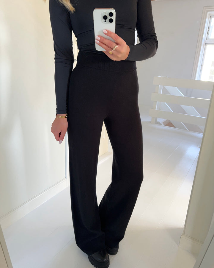 Y.A.S bukser fonny hw knit black