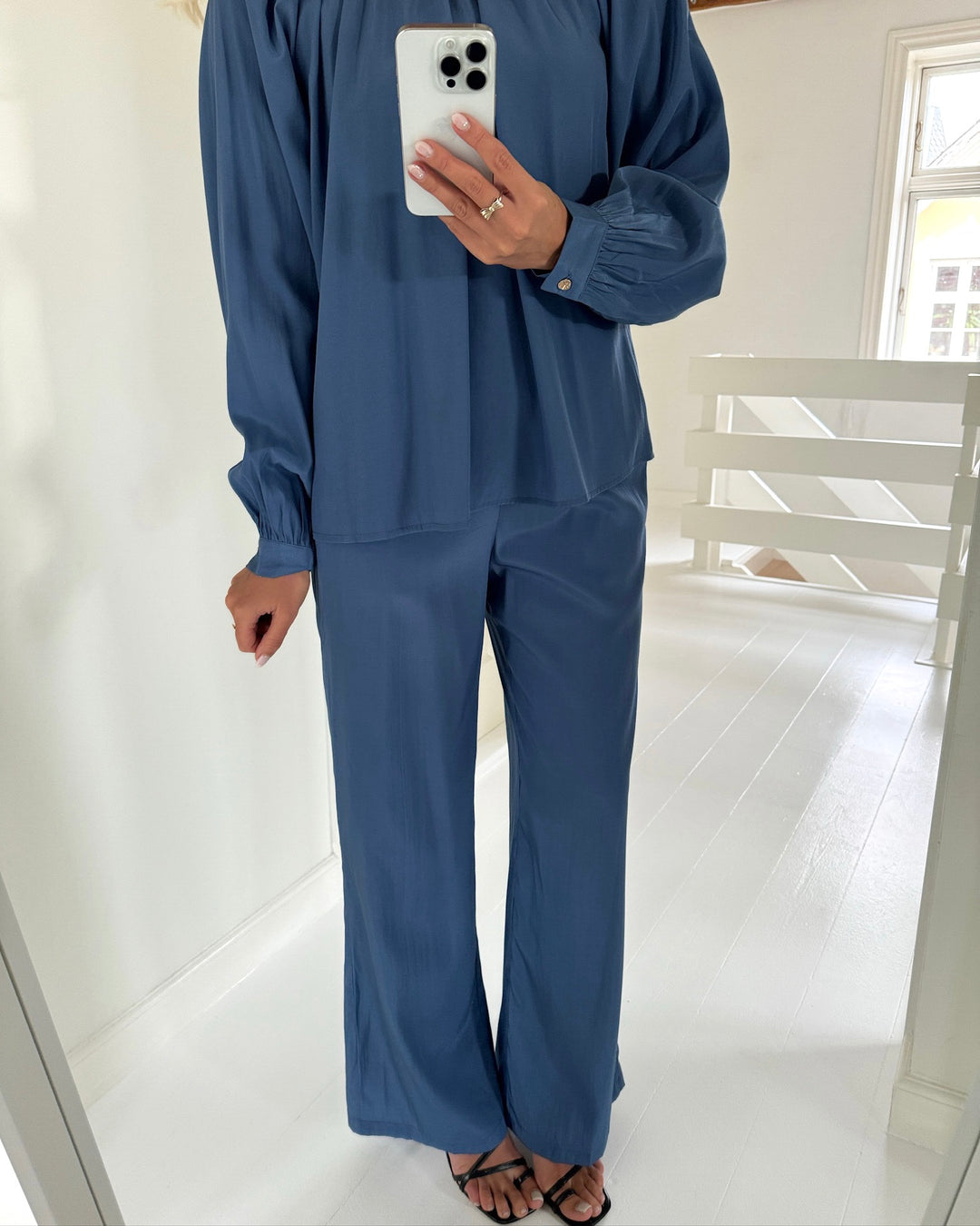 Love&Divine bukser love1024-25 mid blue