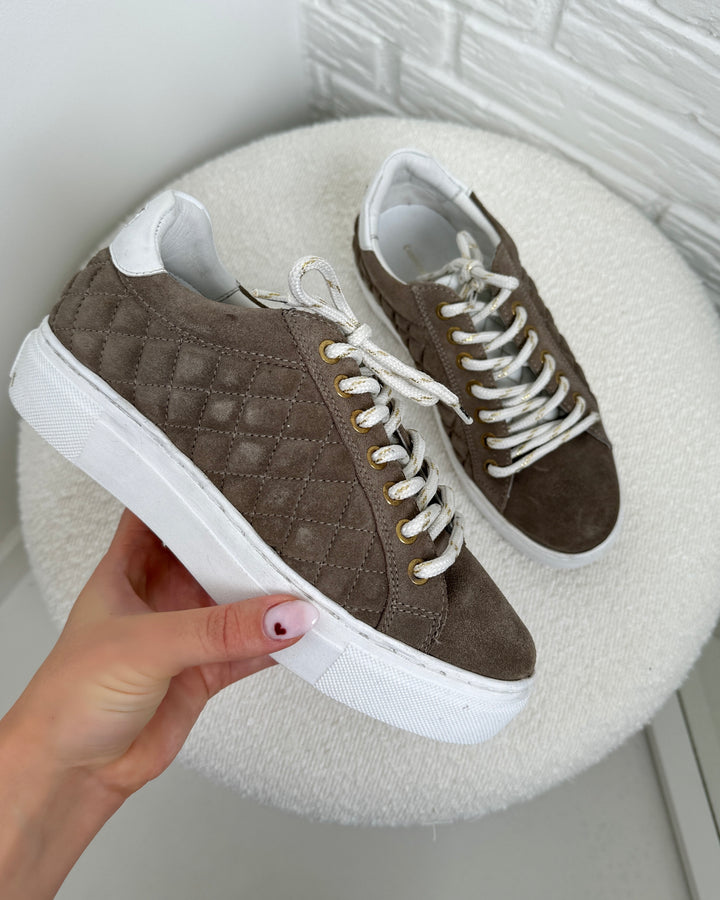 Copenhagen Shoes sneakers days of fun quilt suede taupe