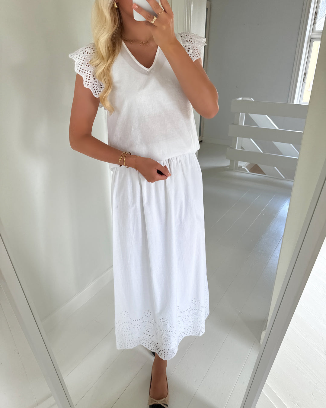 Only nederdel lou life emb long bright white