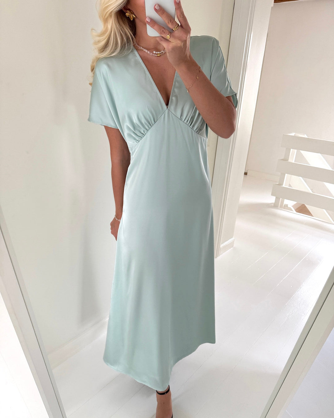 Y.A.S kjole satina ss ankle surf spray