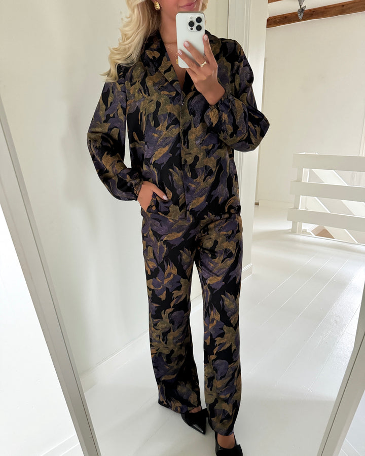 Love&Divine bukser love1024-48 black flower