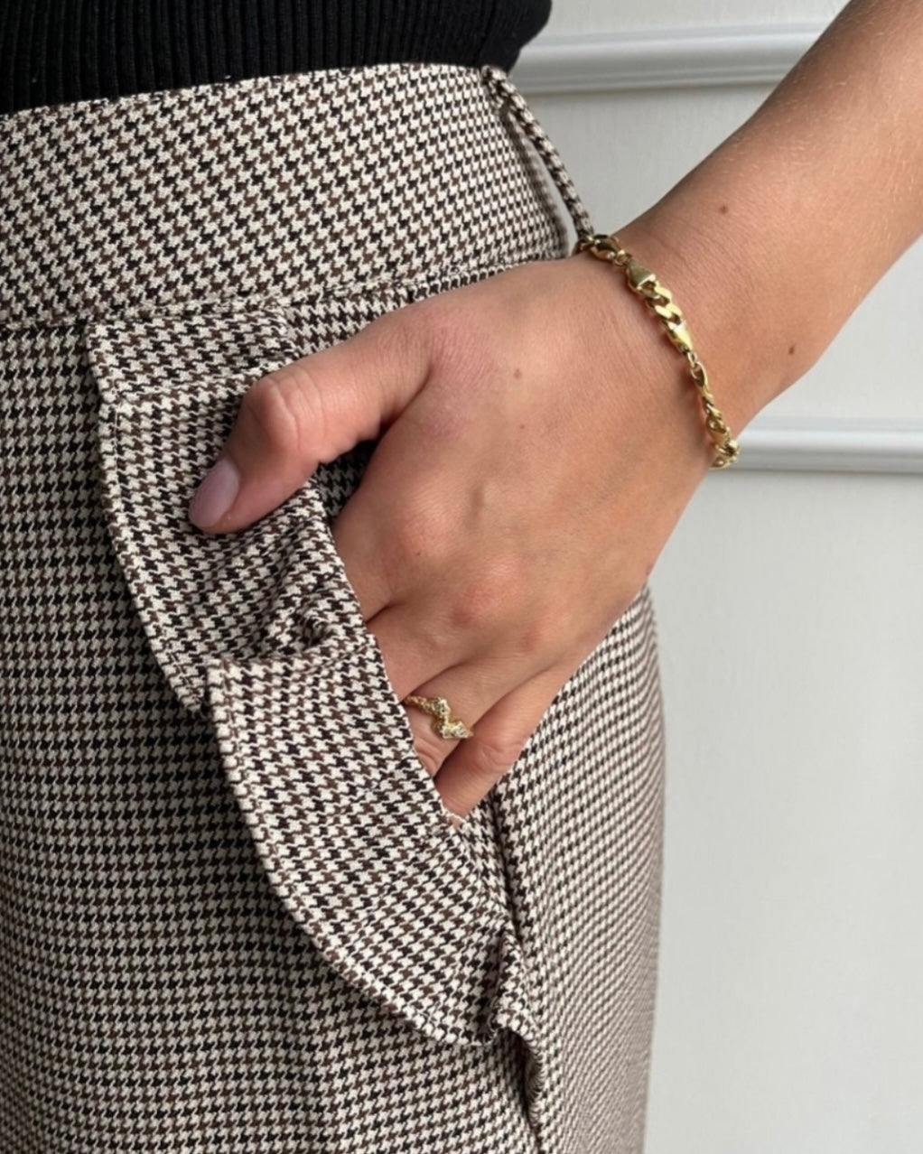Stories from the Atelier bukser as magic sand check