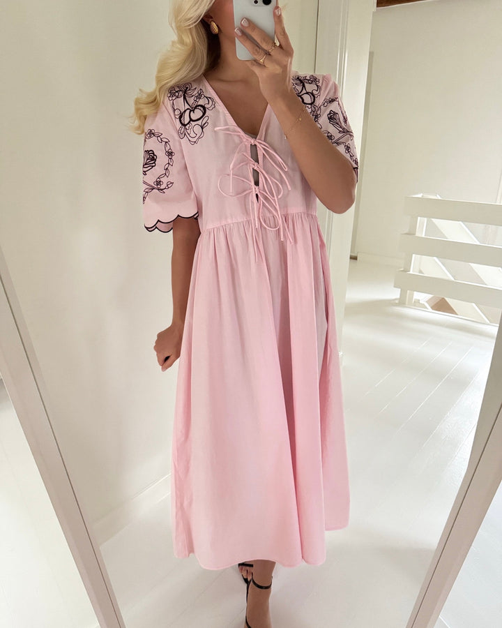 A-View kjole amanda rose