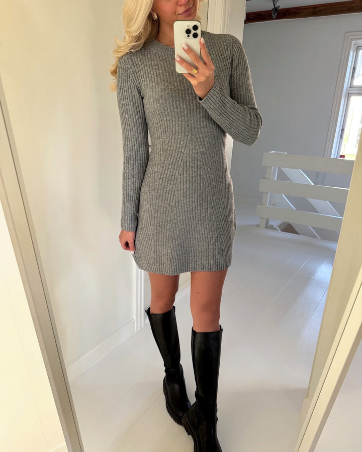 Vero Moda kjole josanna ls short medium grey melange