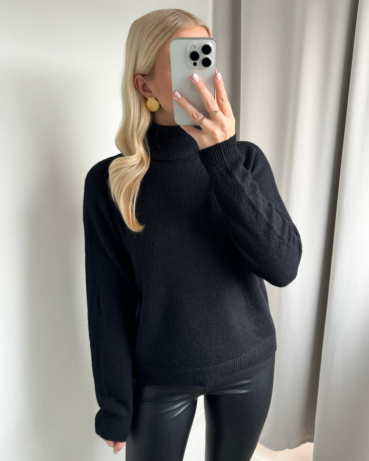 Pieces striktrøje juliana ls rollneck knit black