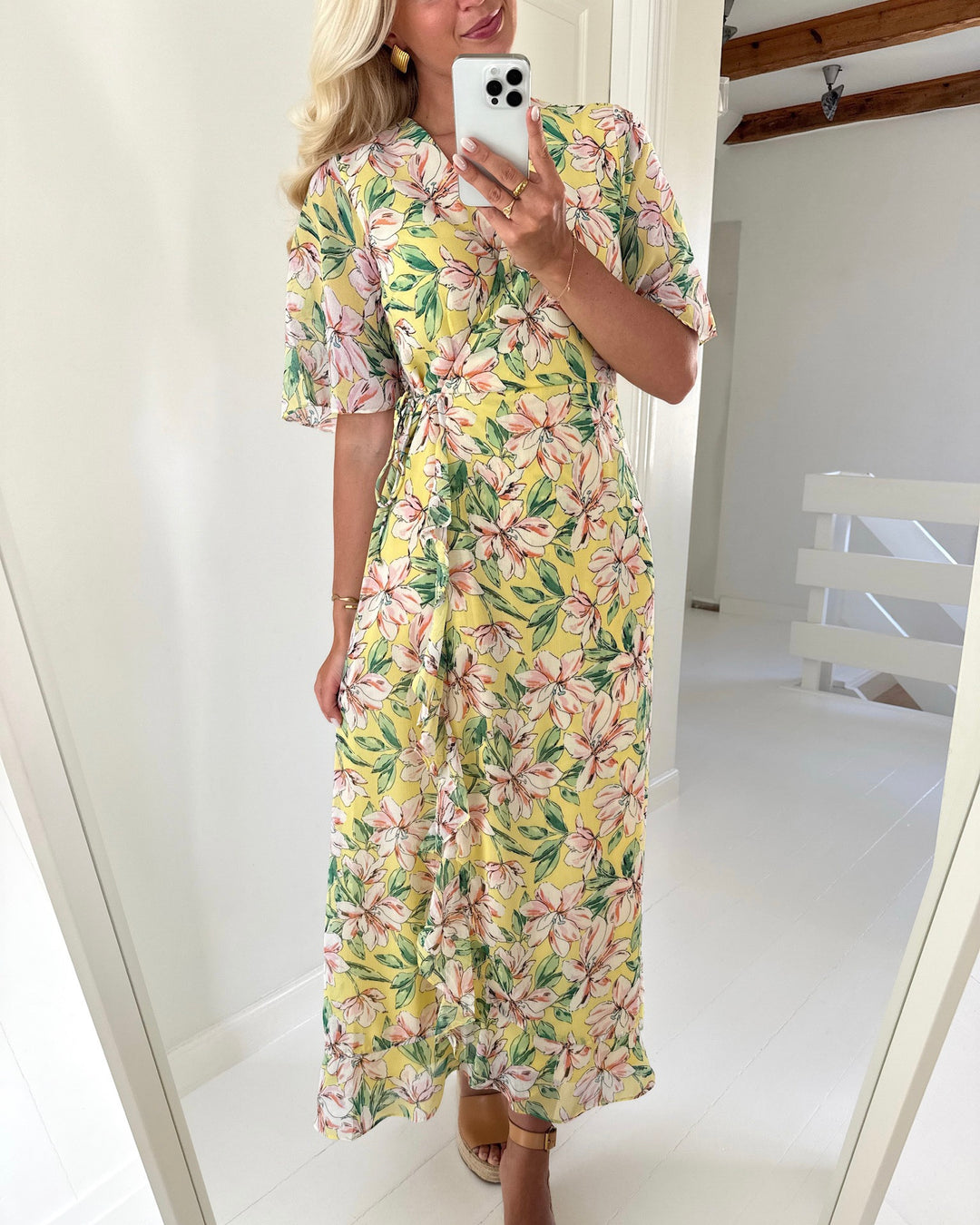 Vero Moda kjole zille 2/4 wrap maxi pale banana/big flower