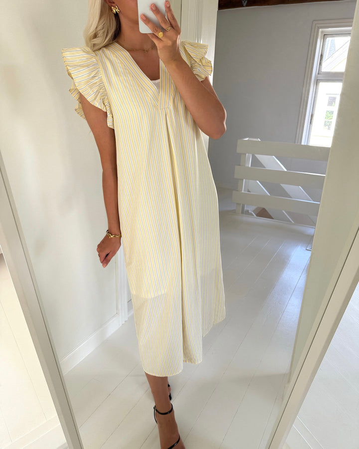 Love&Divine kjole love1383 banana/stripe - FORUDBESTILLING LEV. UGE 34