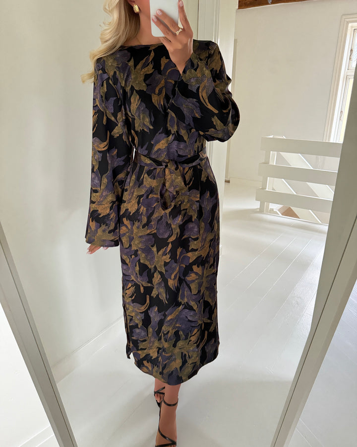 Love&Divine kjole love1421 black flower