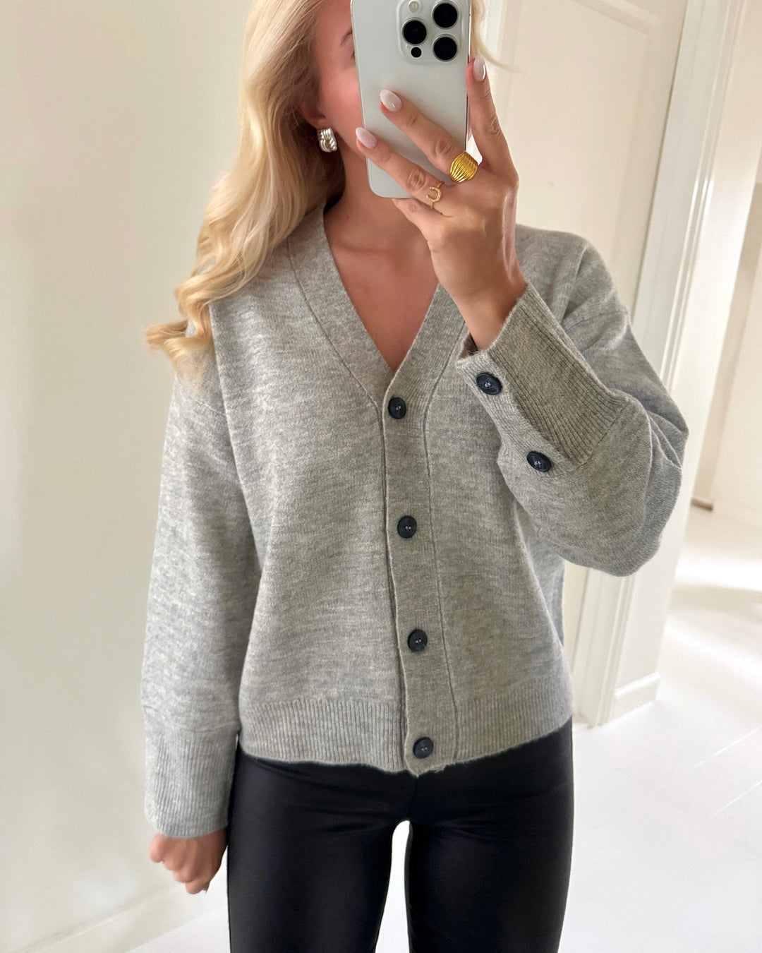 Sister's Point cardigan hima-ca grey mel