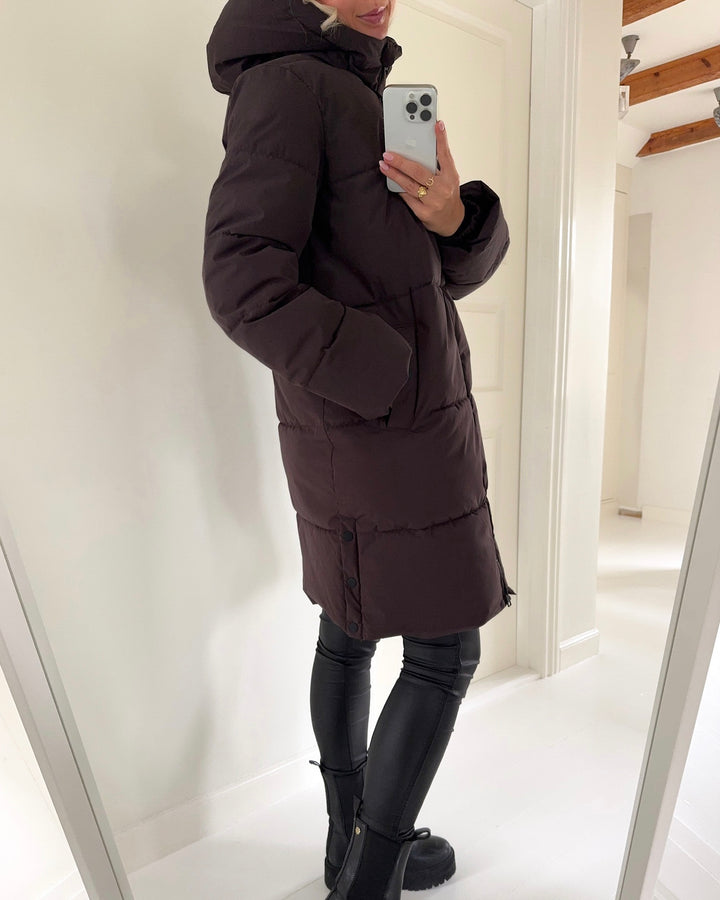 JDY jakke blair long hood puffer chocolate torte contrast black
