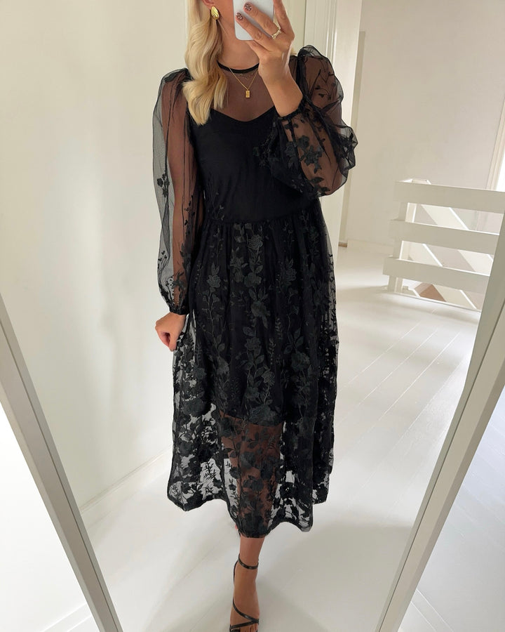 A-View kjole fuschia black