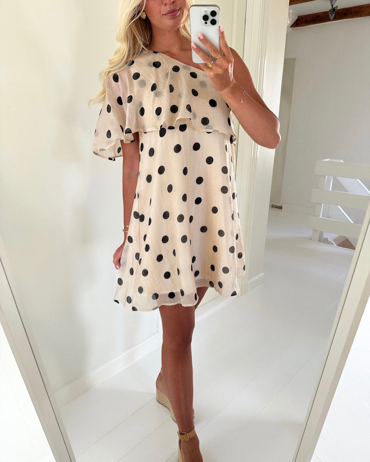 JDY kjole fay life one shoulder pristine/black dot