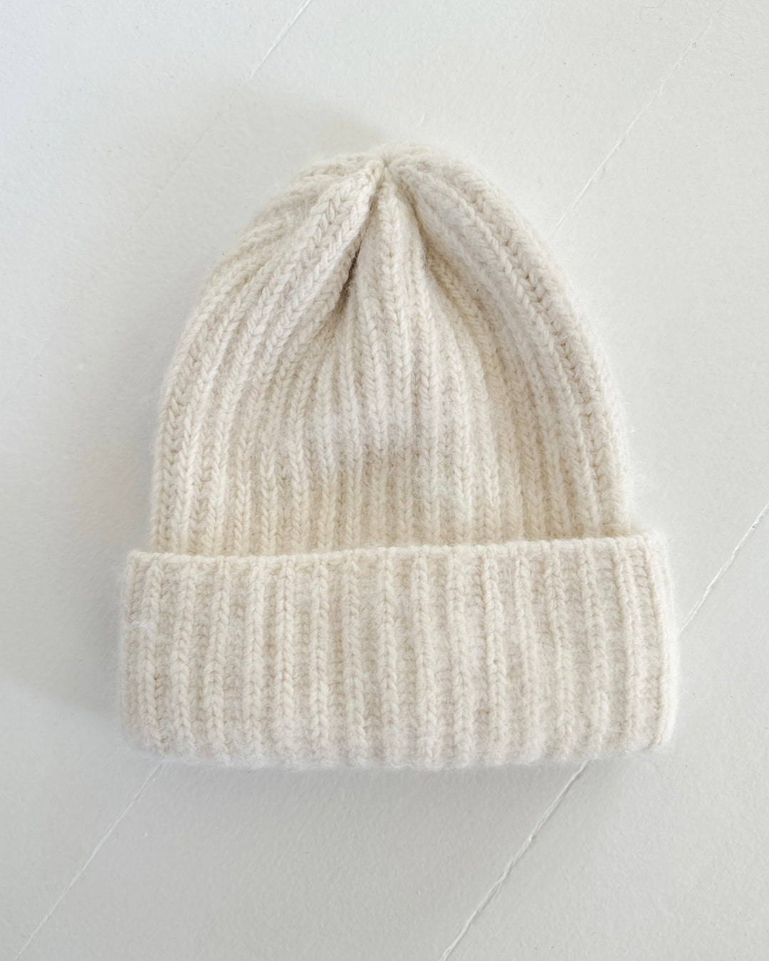 Sister’s Point hue s-hood-13 cream