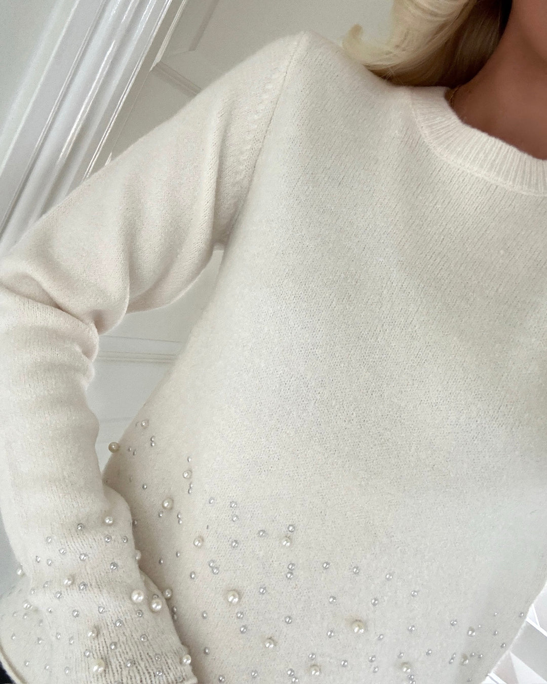 JDY striktrøje pearl ls o-neck pearl white/melange w. white pearls