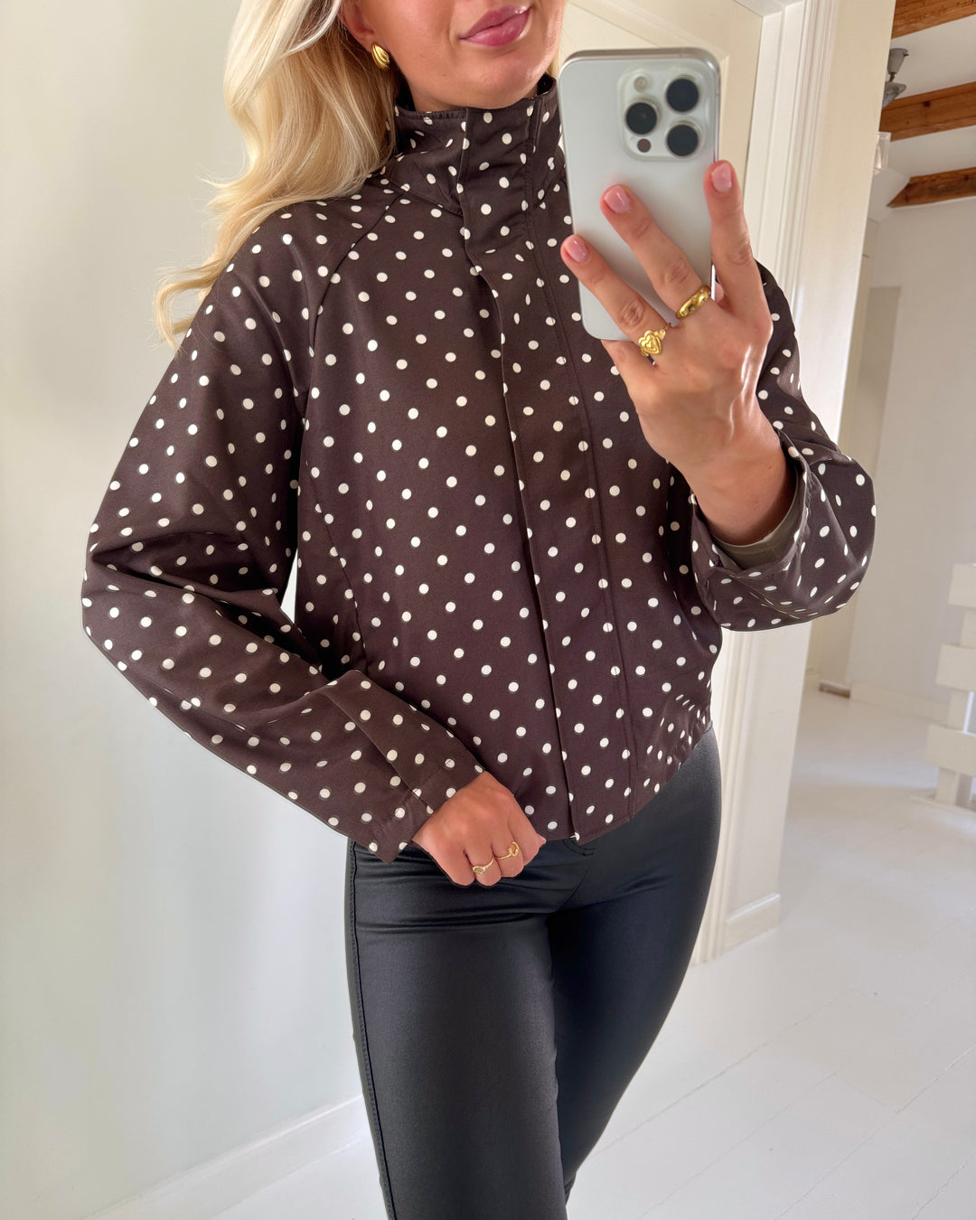 Vero Moda jakke kayla high neck chocolate brown birch dots