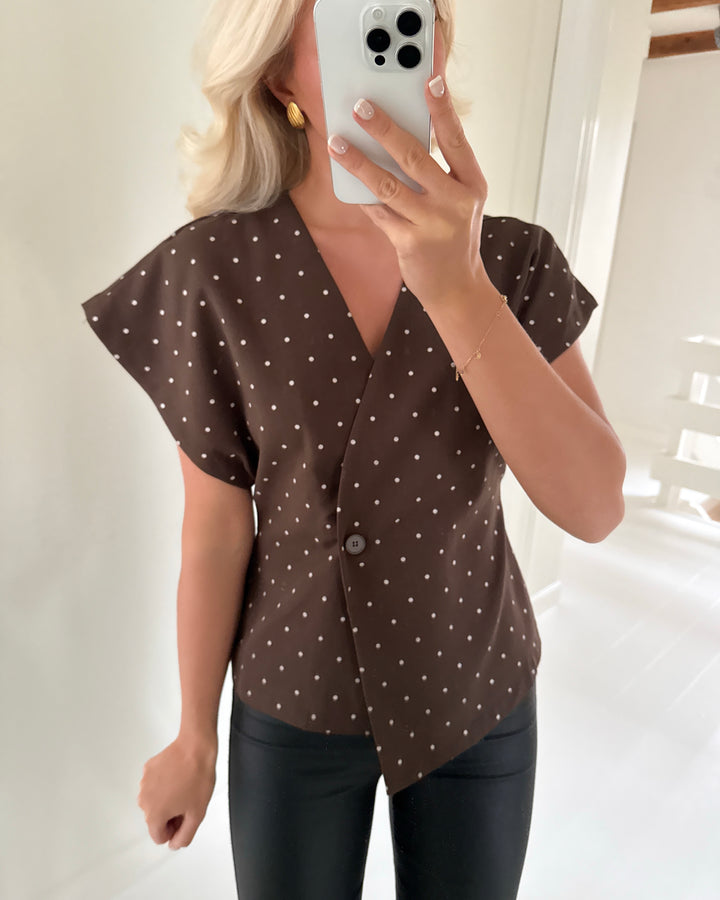 Sister's Point top n.gevela-ve brown dot