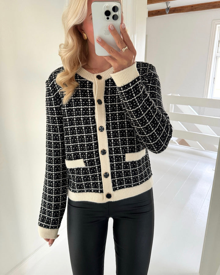 Y.A.S cardigan livia ls short knit black/birch - FORUDBESTILLING LEV. UGE 50