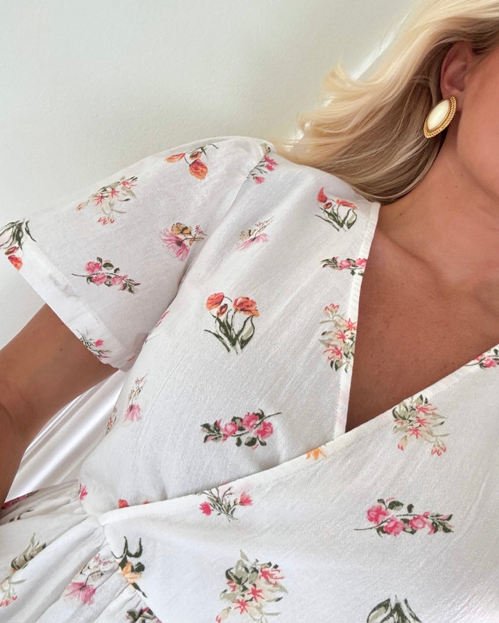 Pieces kjole emma ss short bright white/flower