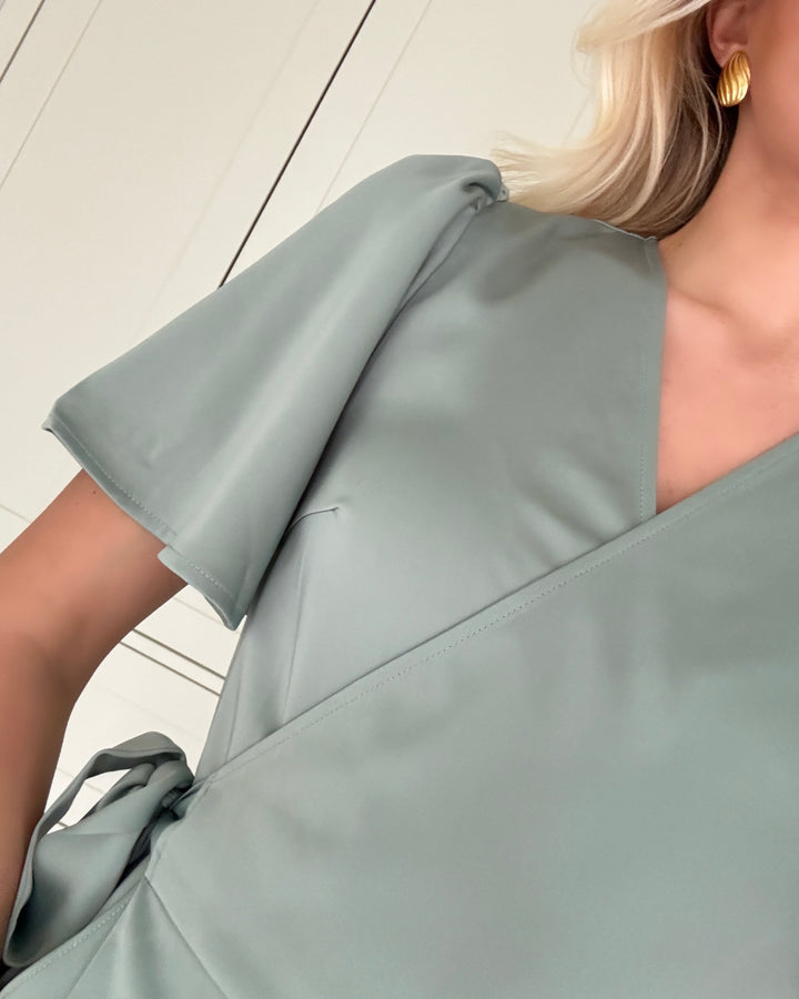 Y.A.S kjole thea 2/4 midi wrap green milieu