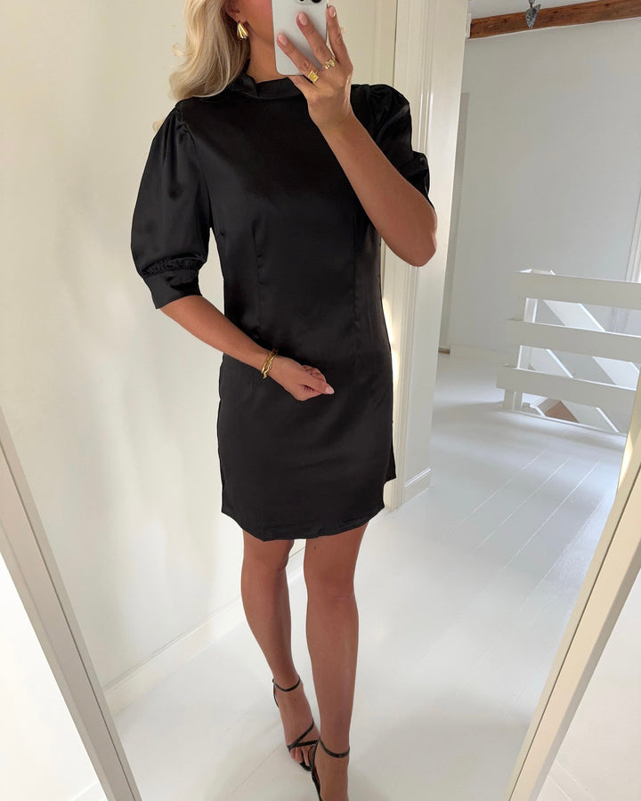 Sister's Point kjole vitola-dr black