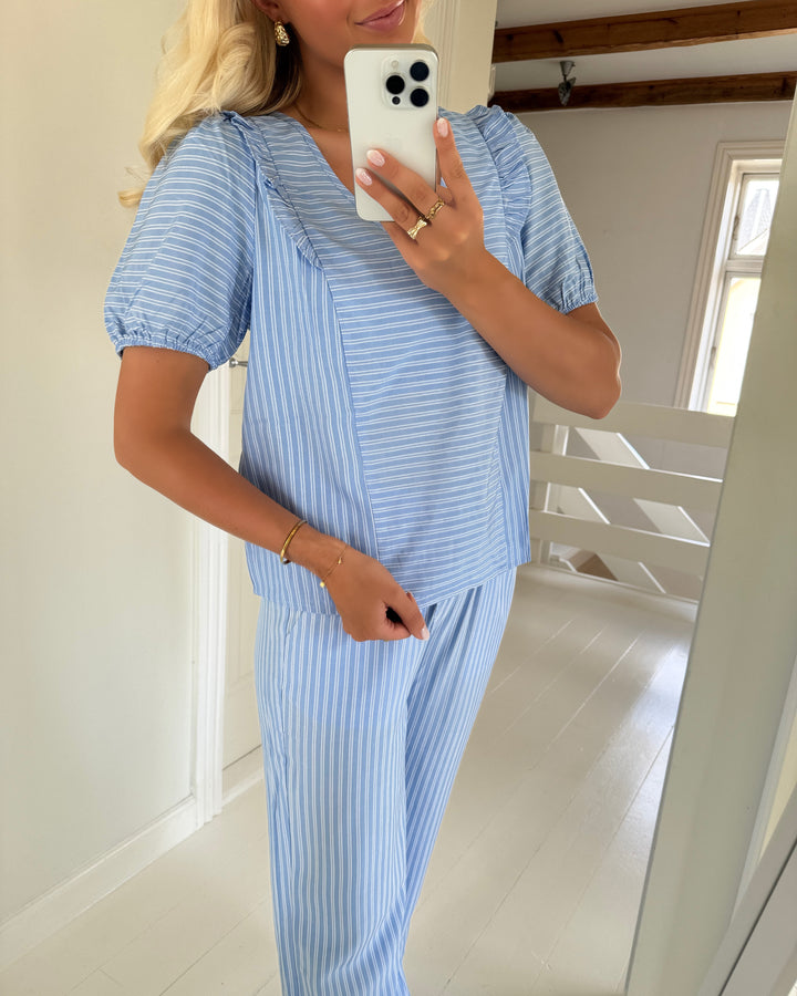 Sister’s Point top enina-ss blue stripe