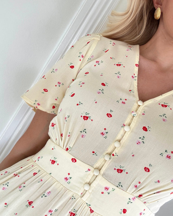 Pieces kjole tala ss midi french vanilla/flower - FORUDBESTILLING LEV. UGE 11/12